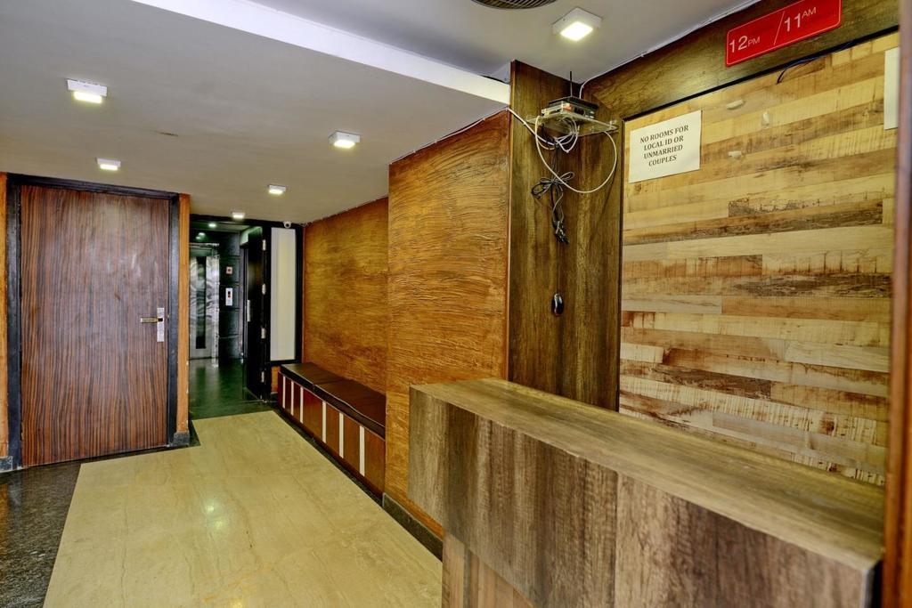 Hotel Goel Residency Delhi Zewnętrze zdjęcie